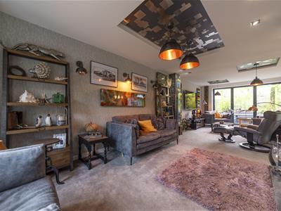 Lounge/Kitchen/Dinning Room